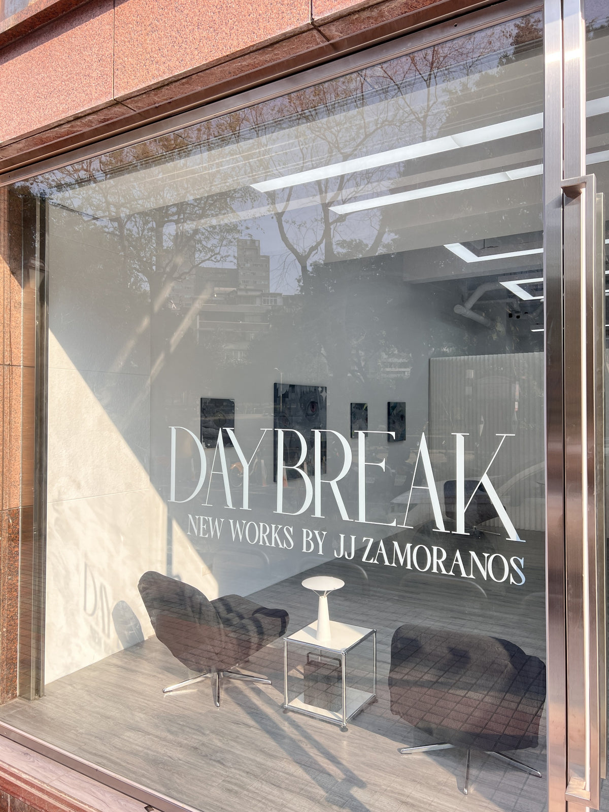 JJ Zamoranos 個展〈DAYBREAK〉於 Neverland Gallery 台北展出